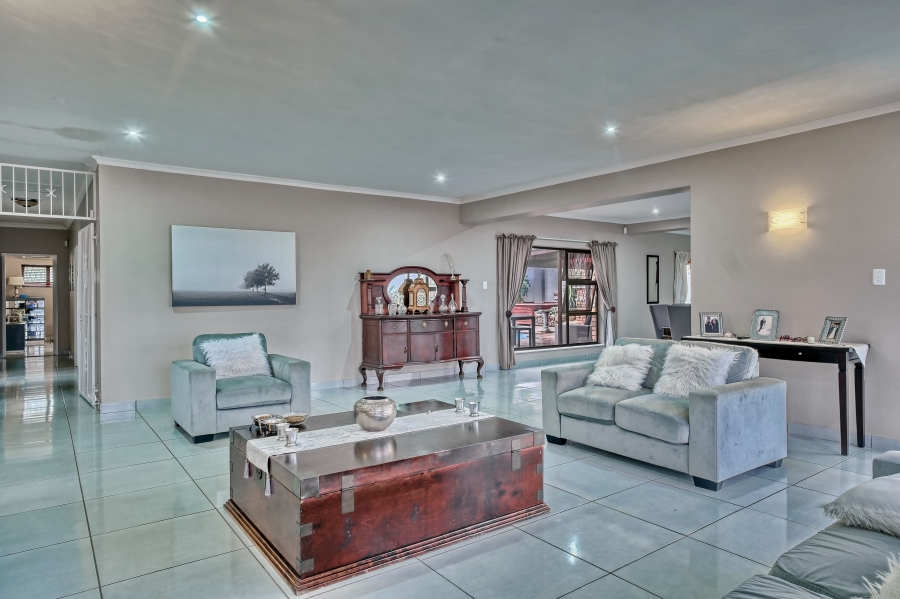 4 Bedroom Property for Sale in Lovemore Heights Estate Eastern Cape